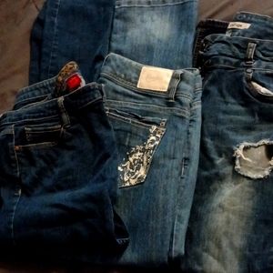 3 pairs of Jeans